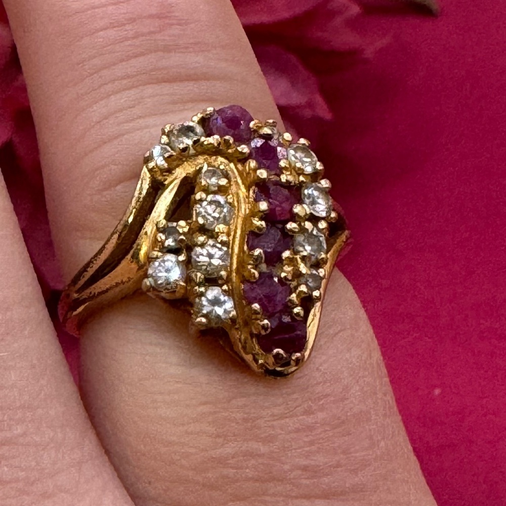 Vintage sterling electroplated ruby cocktail ring sz7